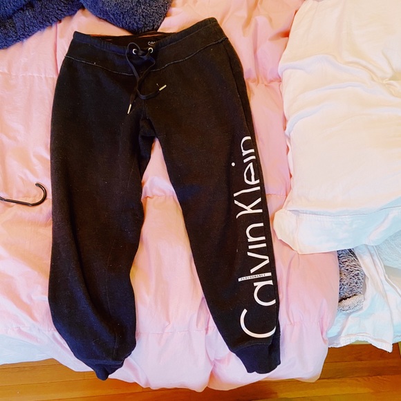 Calvin Klein sweatpants :) - Picture 4 of 4